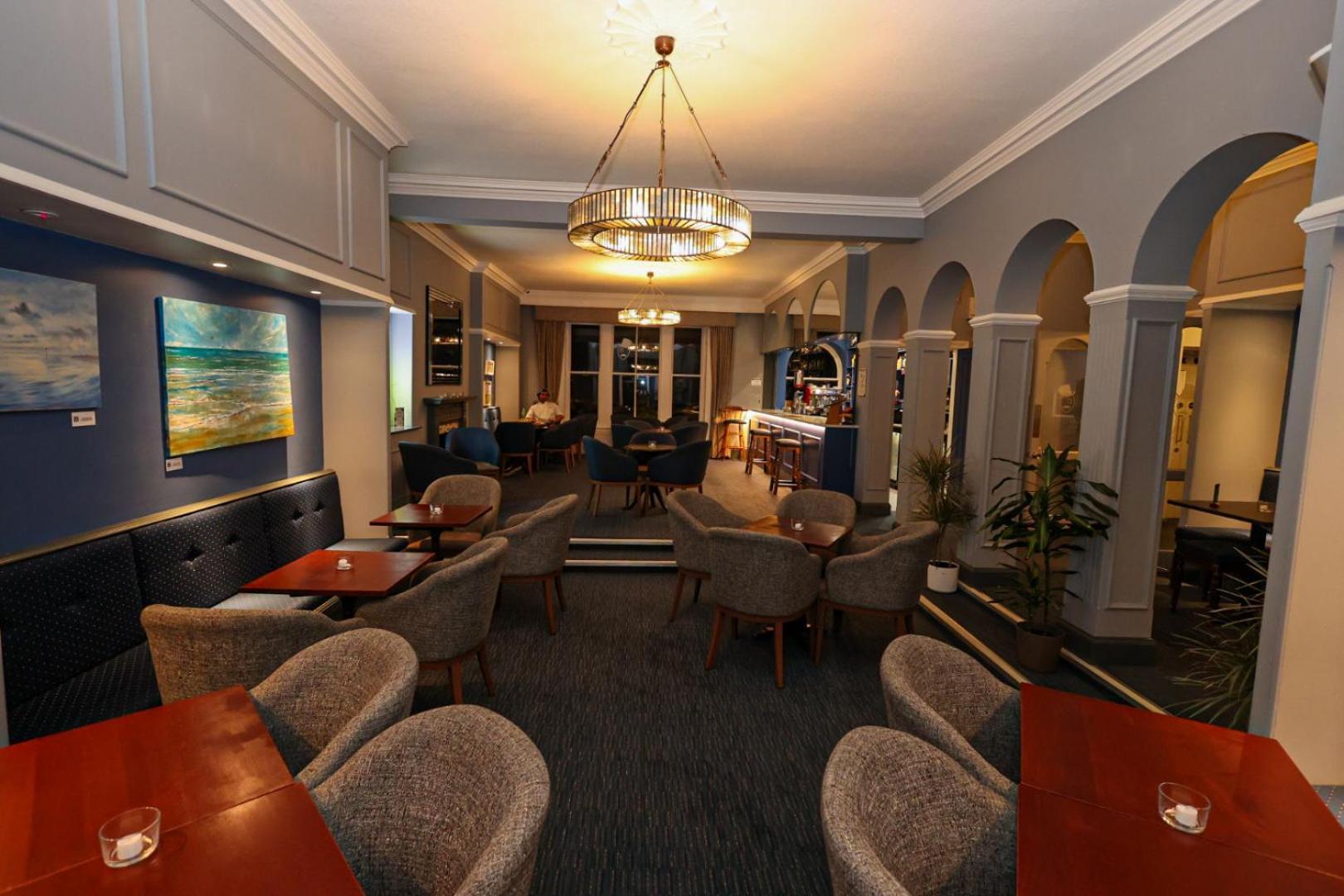 Manor Hotel Ексмут Екстериор снимка